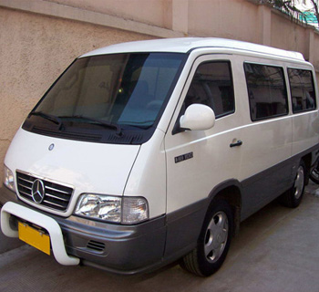 奔馳MB100商務(wù)車